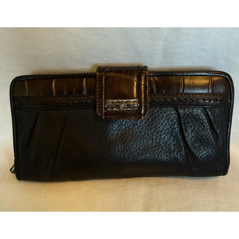 Brighton Croc Embossed Bi-Fold Checkbook Wallet Pebbled Leather Chocolate/Black